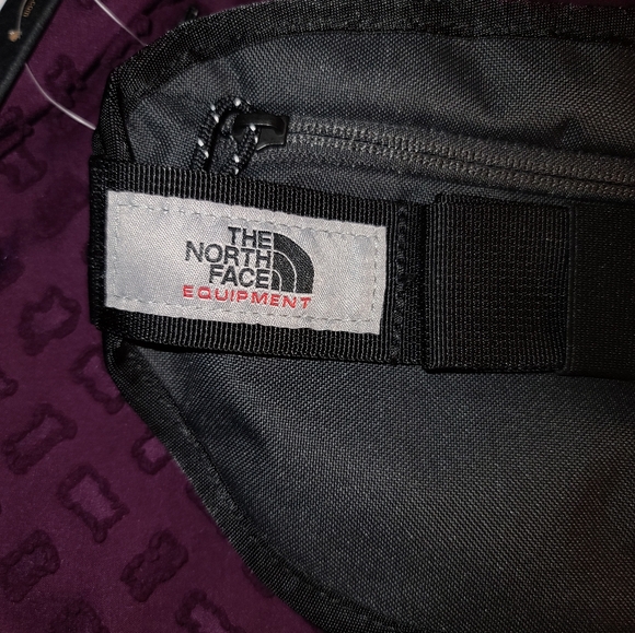 The North Face Hip Bag - Picture 5 of 16